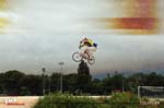 2008-05_BMX_Seb_saut-8-metres_simple_02tt